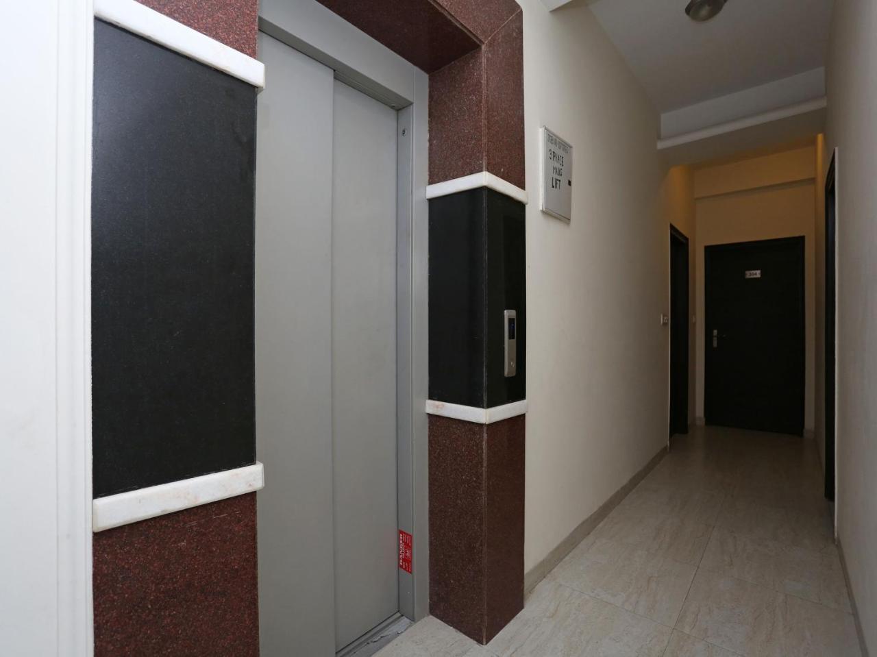 Oyo 16410 Hotel Retreet Gurgaon Exterior photo