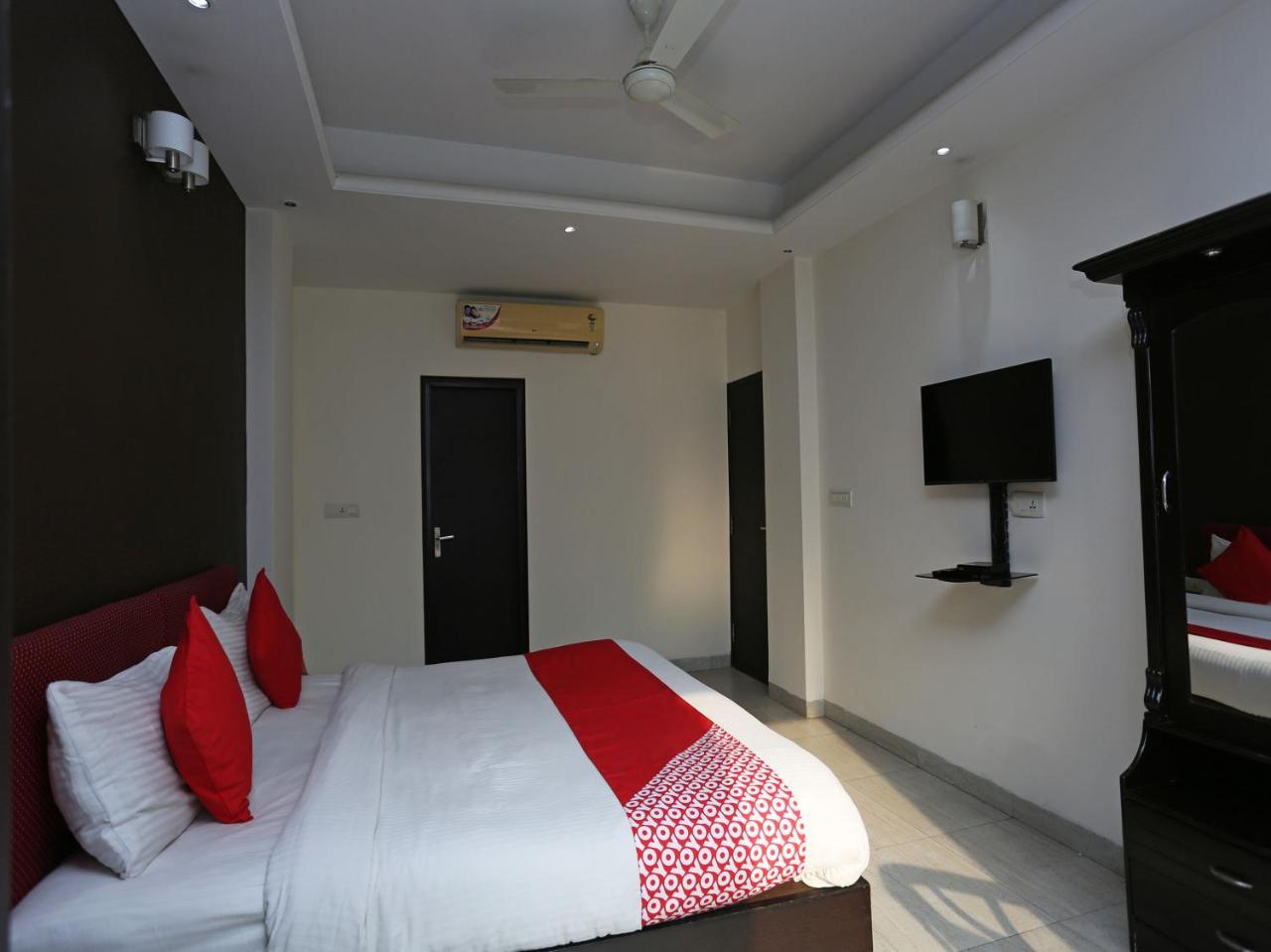 Oyo 16410 Hotel Retreet Gurgaon Exterior photo