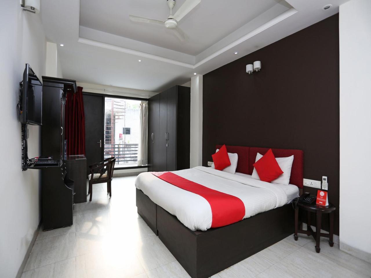 Oyo 16410 Hotel Retreet Gurgaon Exterior photo